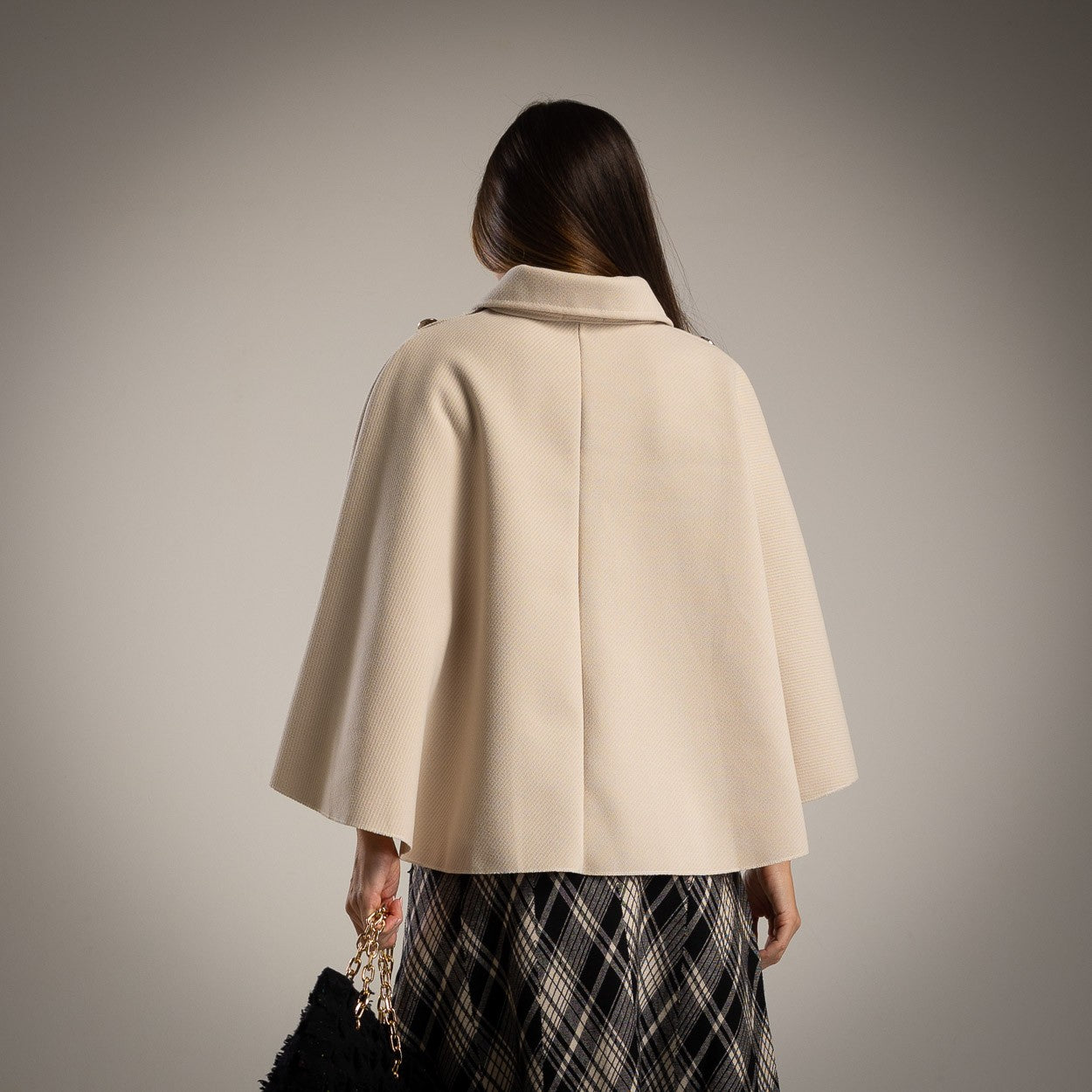 MARIΓIOÚ light beige cape made in Italy – soft fabric back view