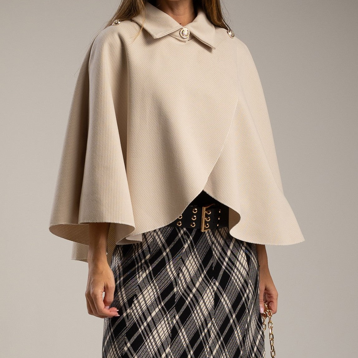 MARIΓIOÚ light beige cape with gold buttons – elegant front view