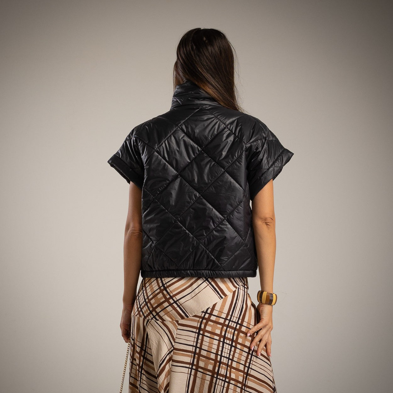 marigiou padded vest with neon zipper in black – back view