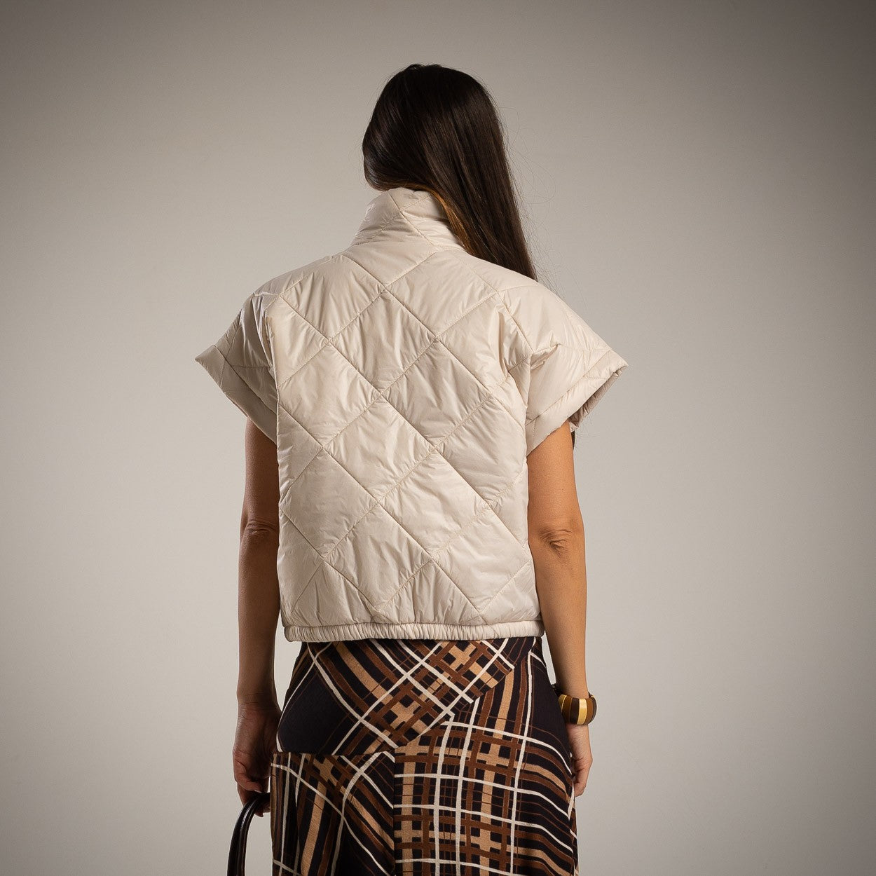 marigiou padded vest with neon zipper in creme – back view