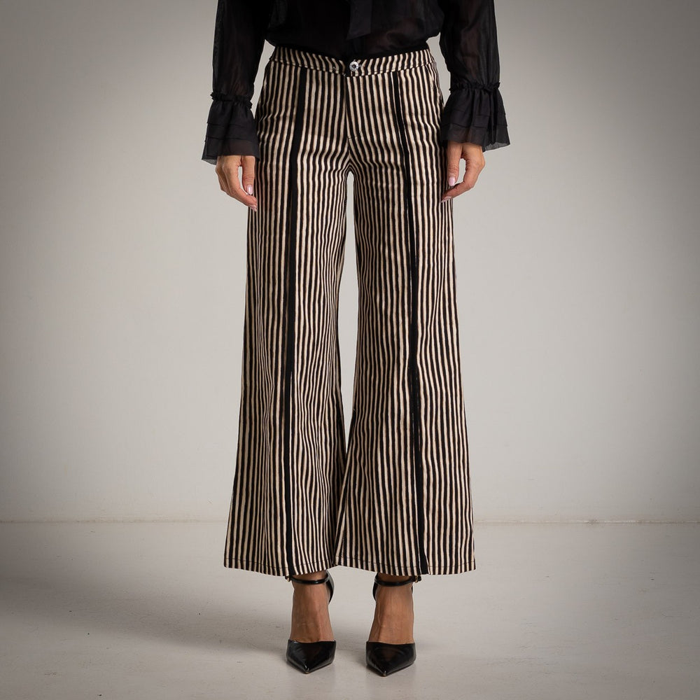 MARIΓIOÚ striped wide-leg cotton pants black front view