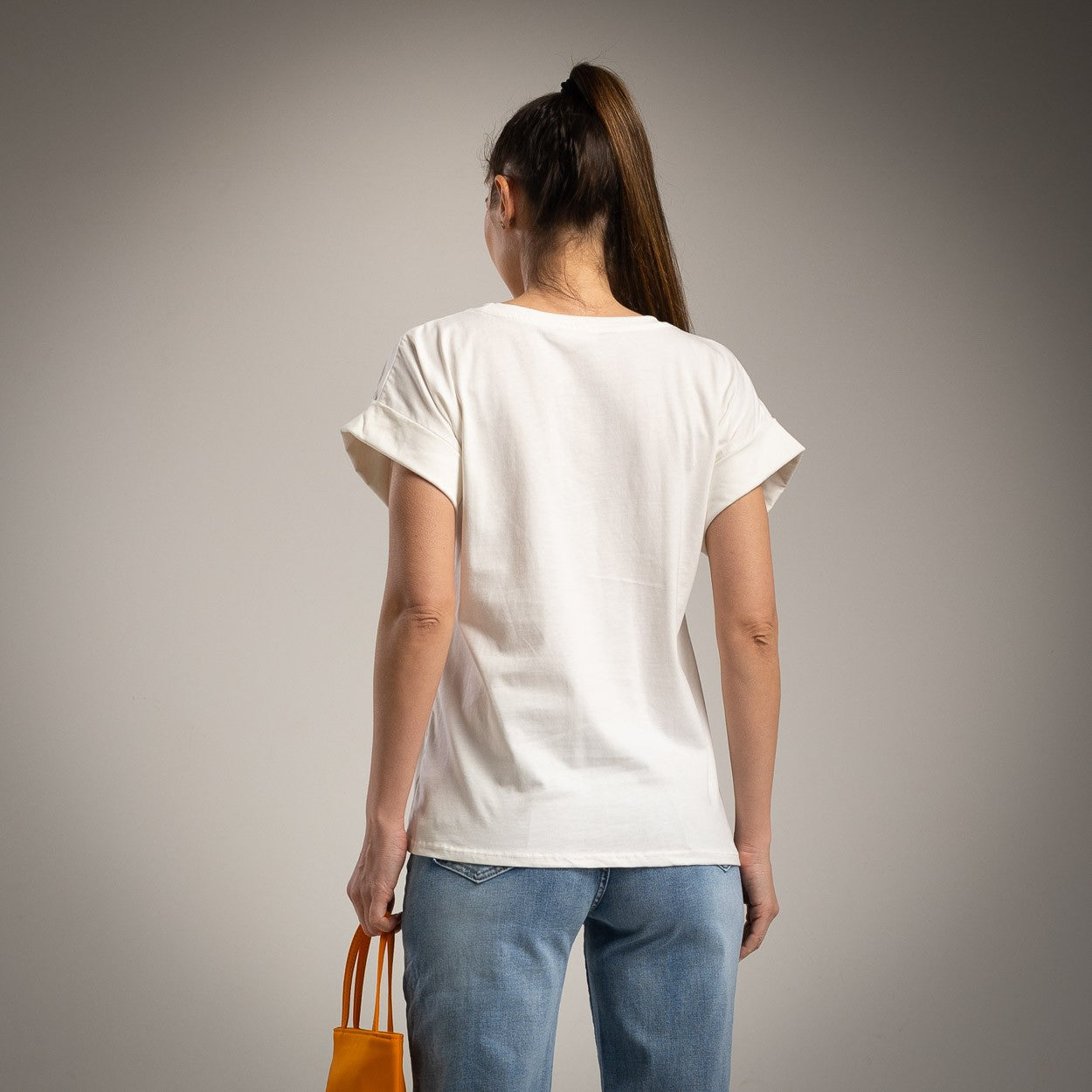 graphic statement t shirt back view ivory relaxed fit marigiou