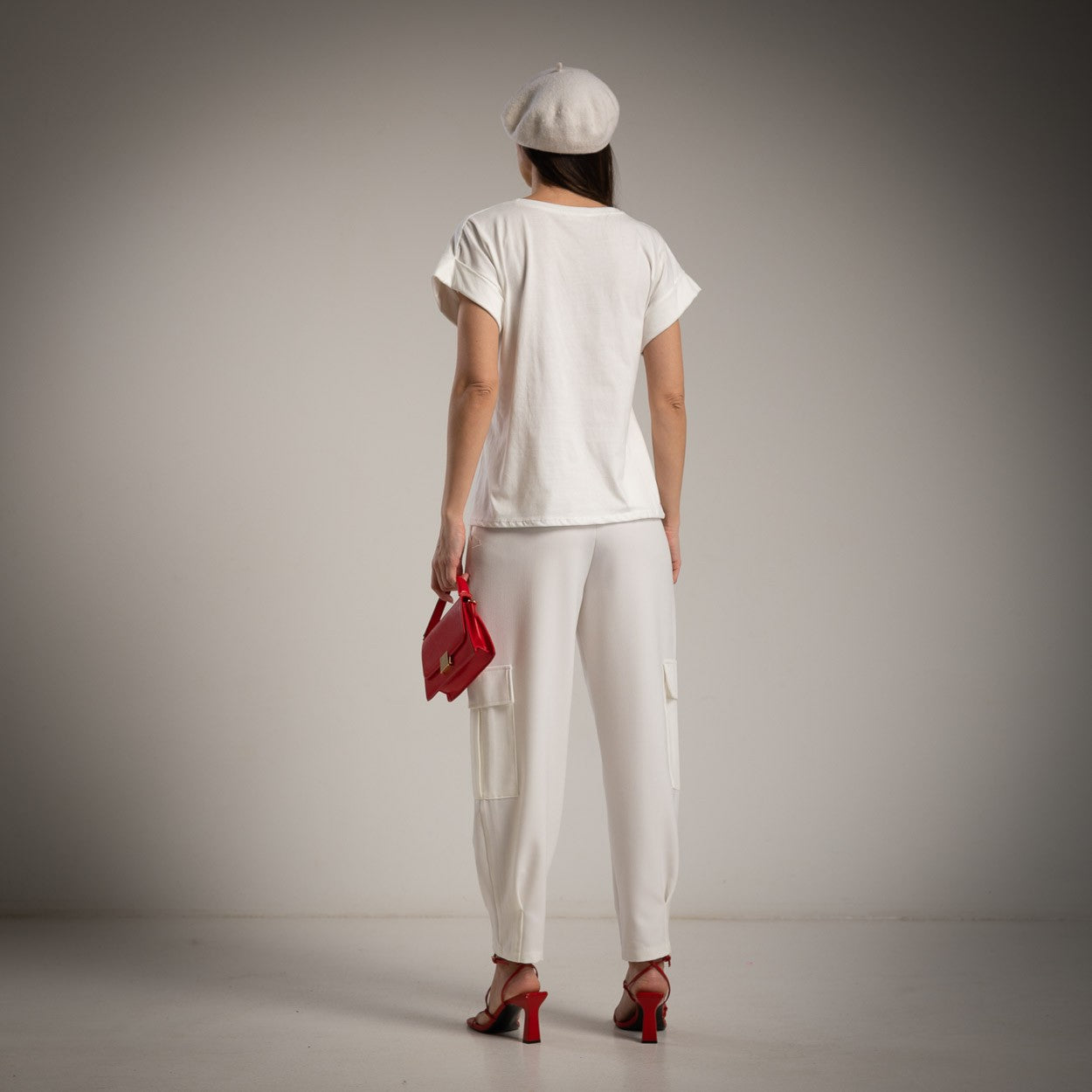 MARIΓIOÚ white cotton dachshund t-shirt back view relaxed fit made in Italy