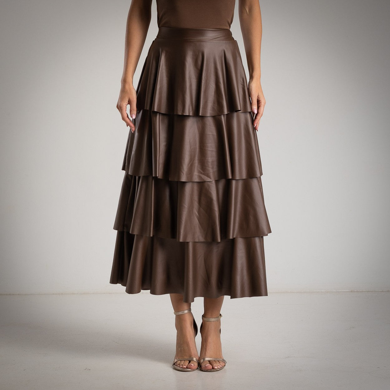 Rock mit Volants aus Kunstleder