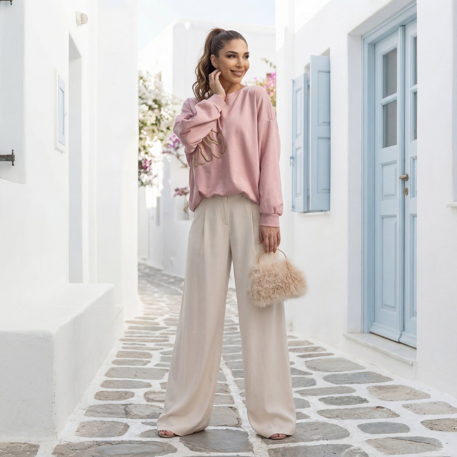 Blush one size sweater with embroidered detail – front view