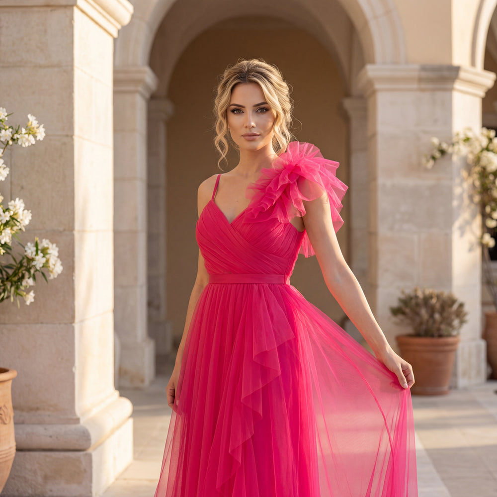 Side view of fuchsia wedding guest dress – MARIΓIOÚ