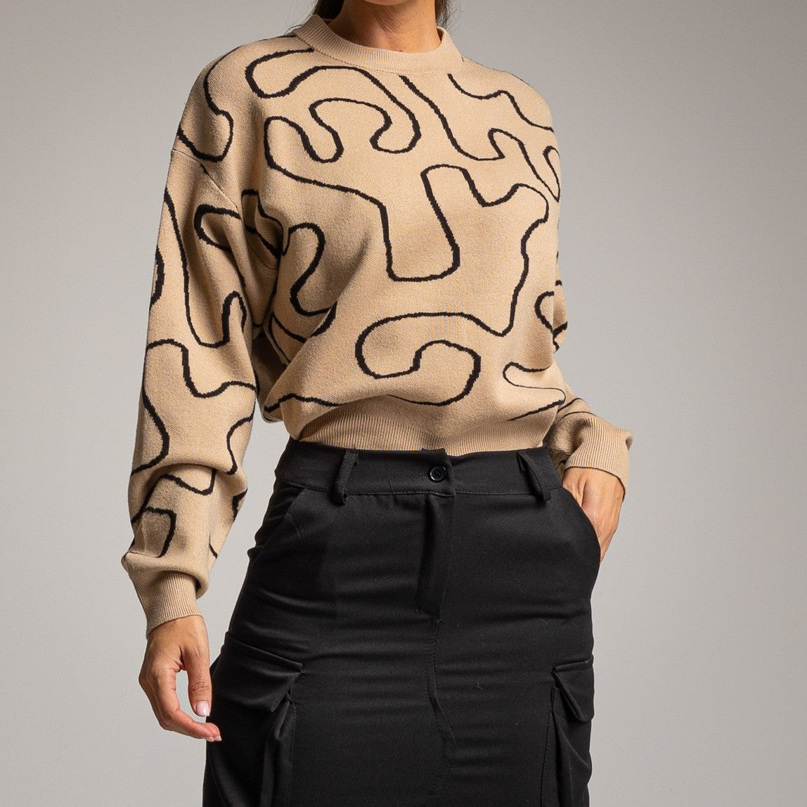marigiou abstract pattern knit sweater beige front detail
