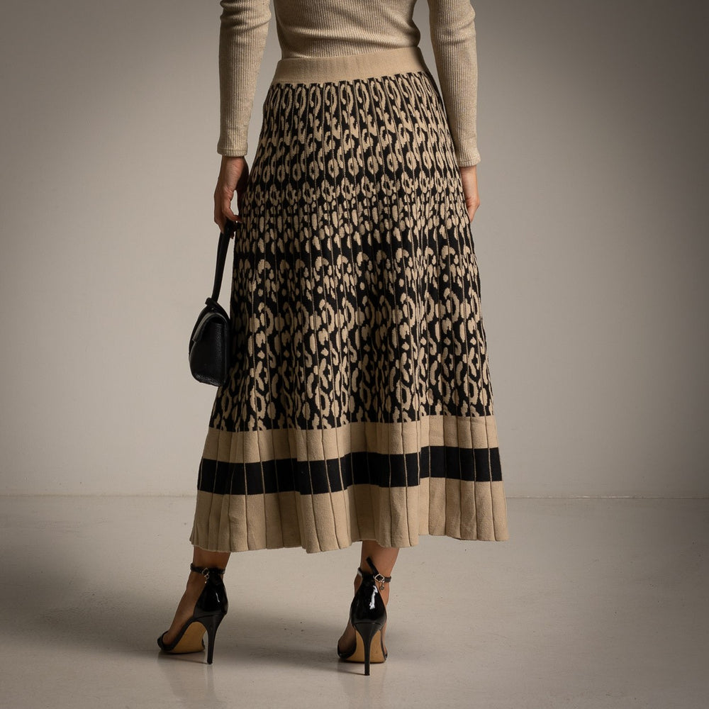 MARIΓIOÚ animal print pleated knit skirt – back studio view