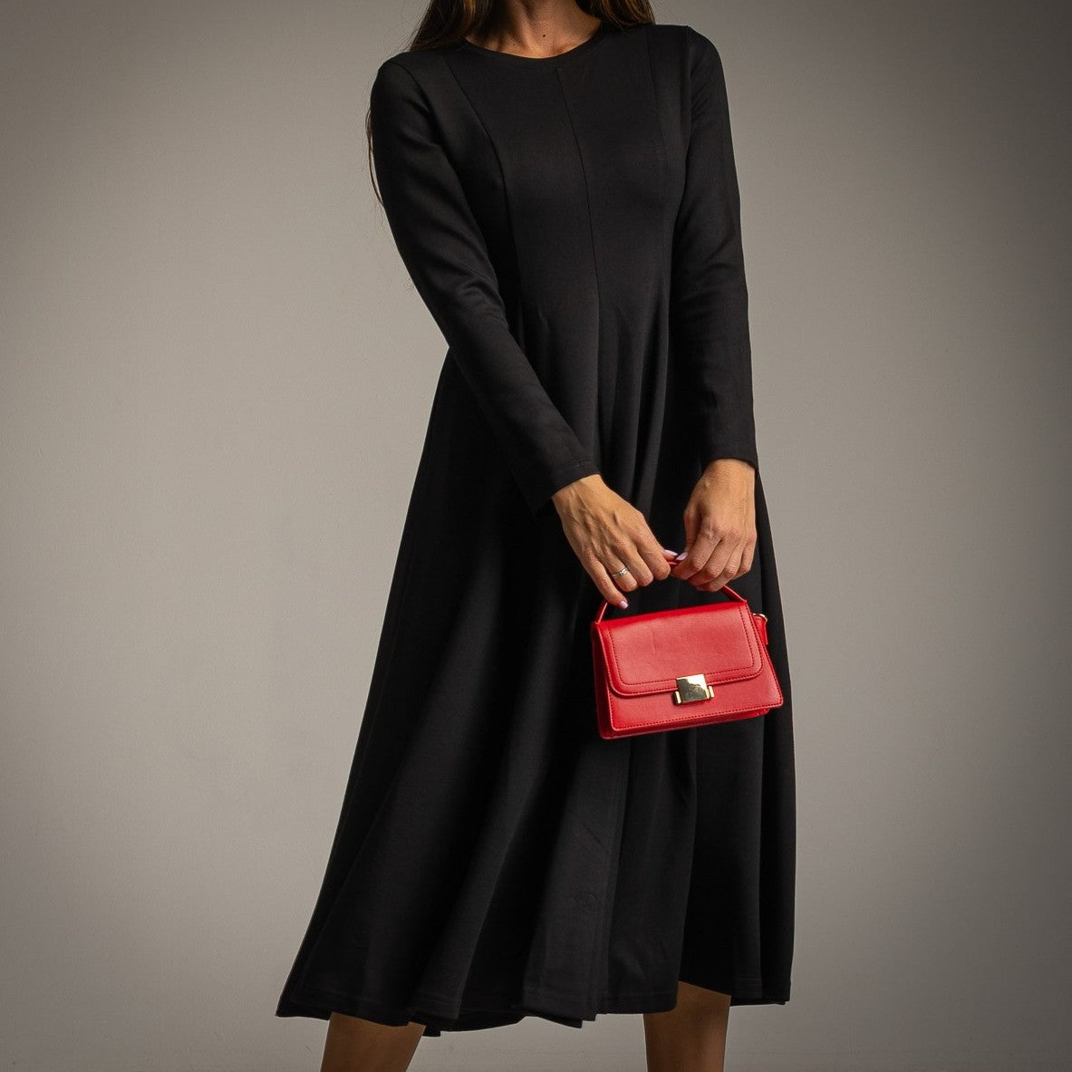 marigiou black winter midi dress neoprene effect front detail