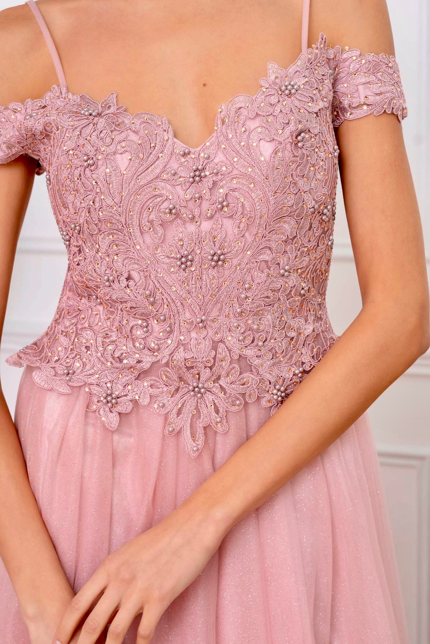 Blush pink embroidered lace bodice with bead details MARIΓIOÚ