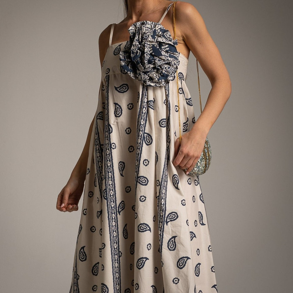 marigiou creme navy summer maxi dress with paisley print front detail