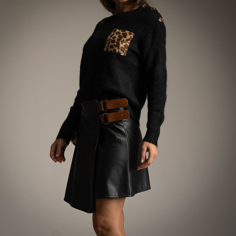 marigiou fluffy knit sweater leopard pocket close-up