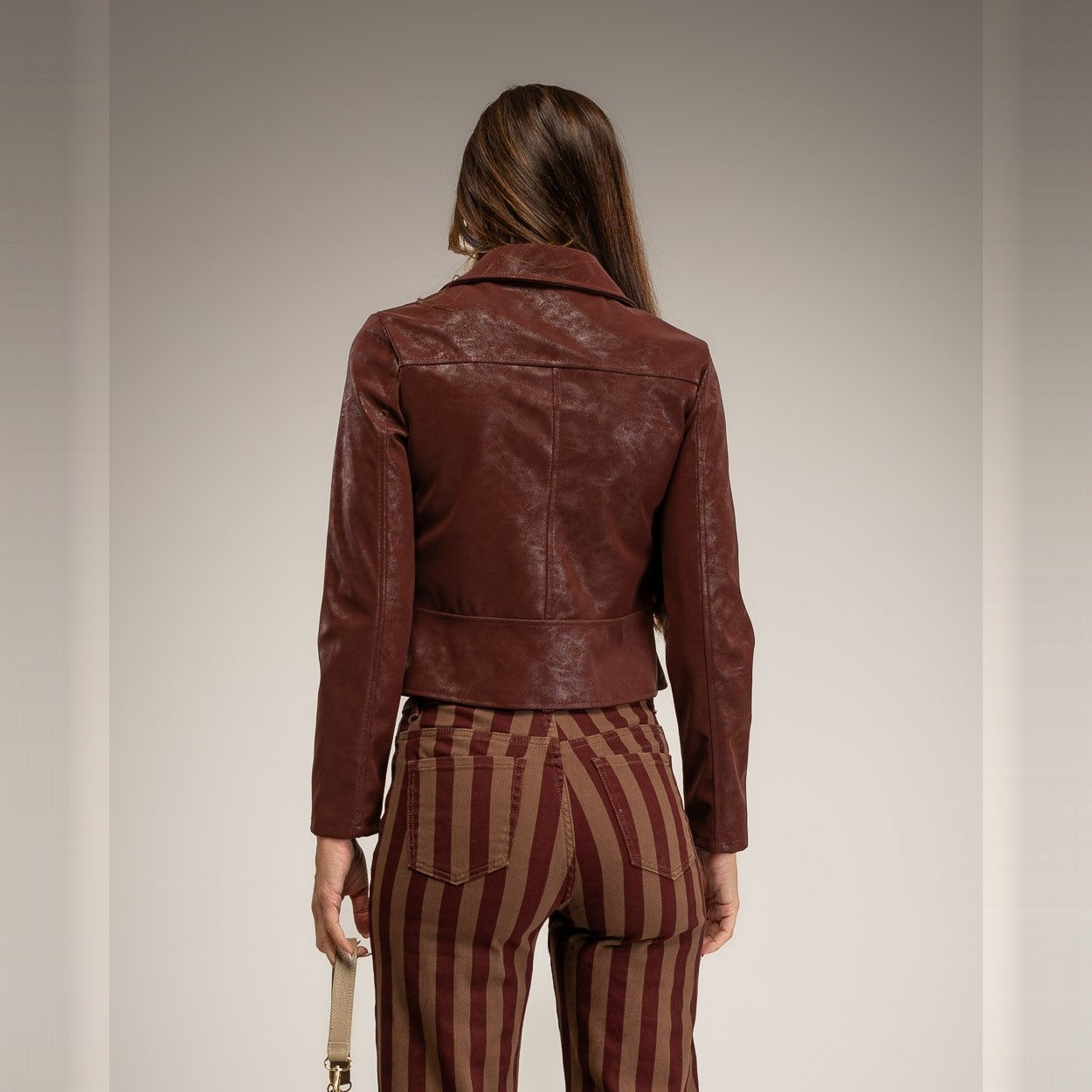 Mahogany Wine cropped vintage faux leather jacket with shirt collar and belt loops - back view