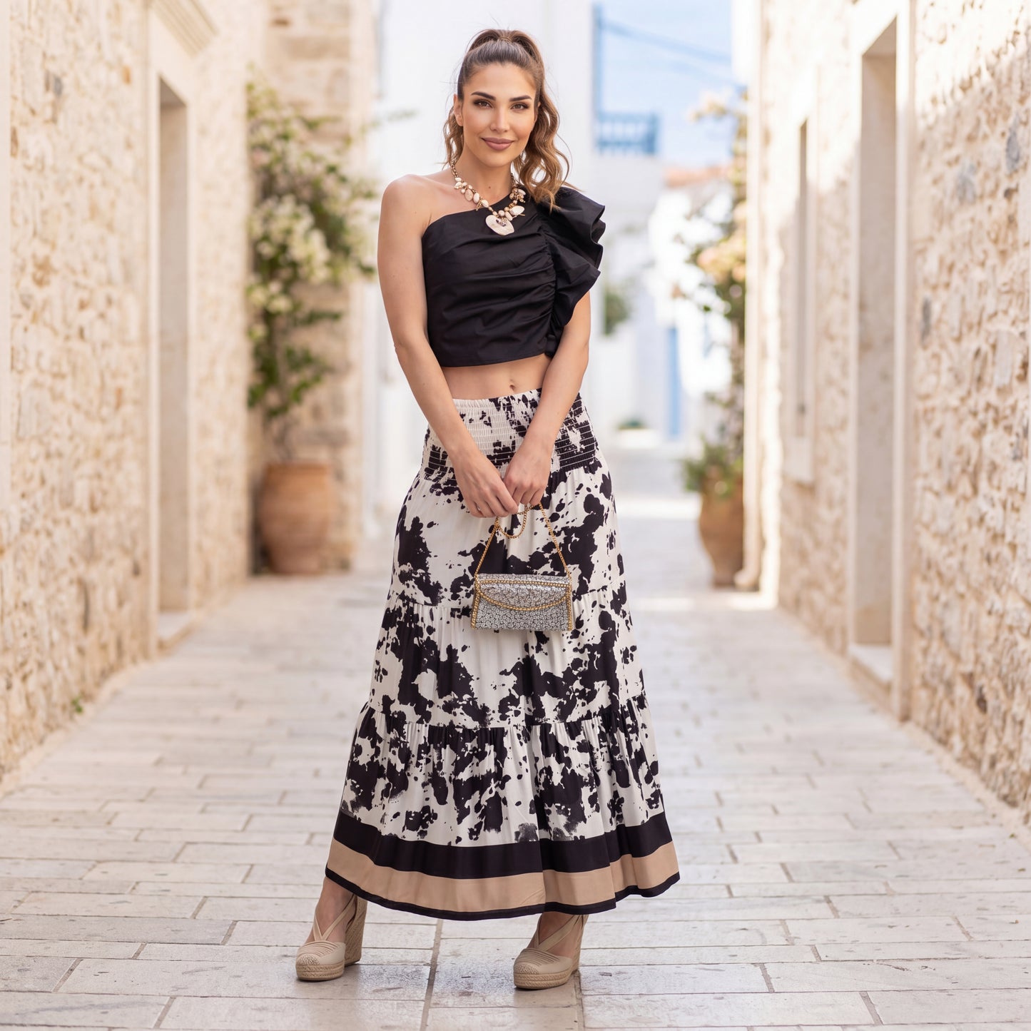 MARIΓIOÚ black one shoulder ruffled crop top elegant summer outfit