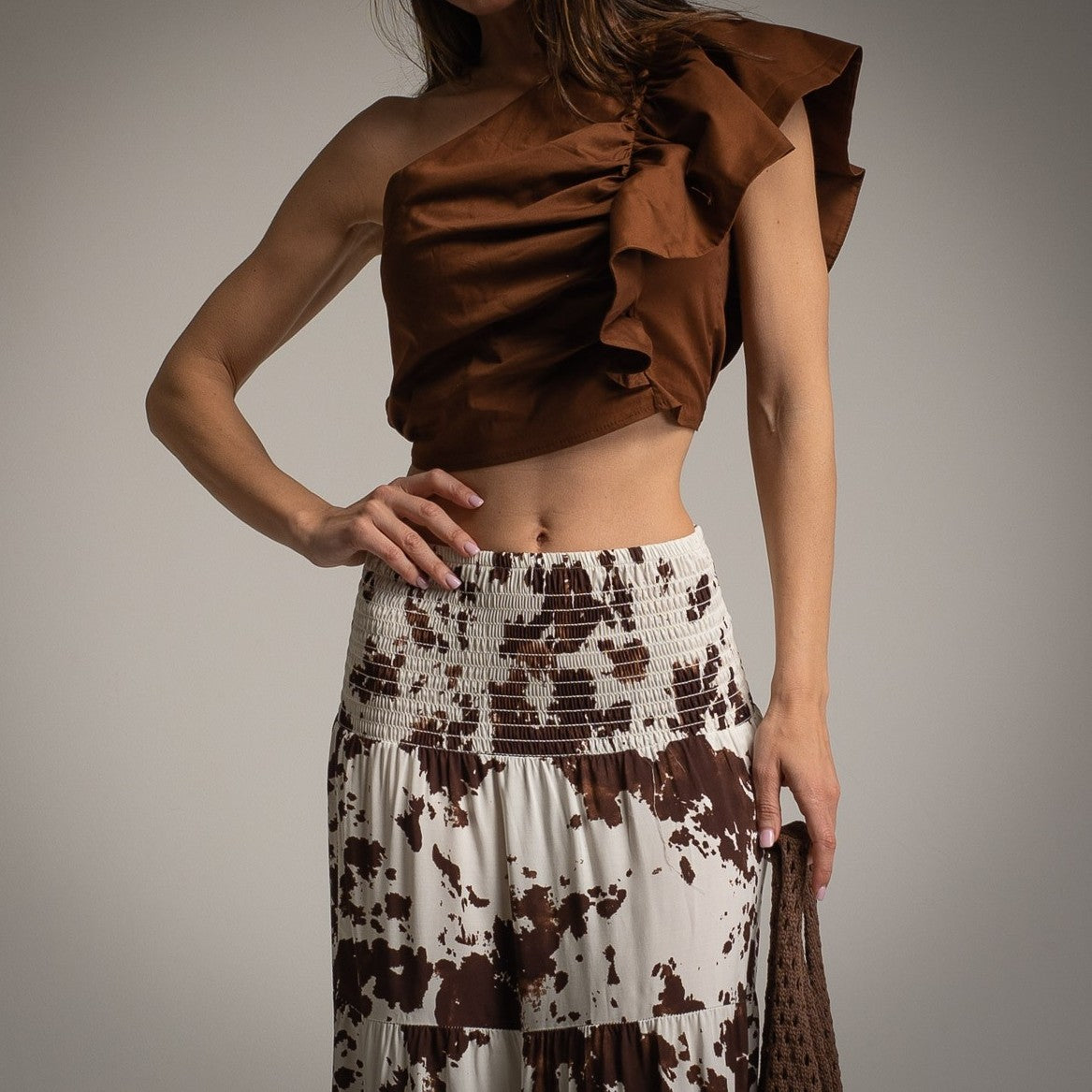 MARIΓIOÚ one shoulder ruffled crop top brown front view