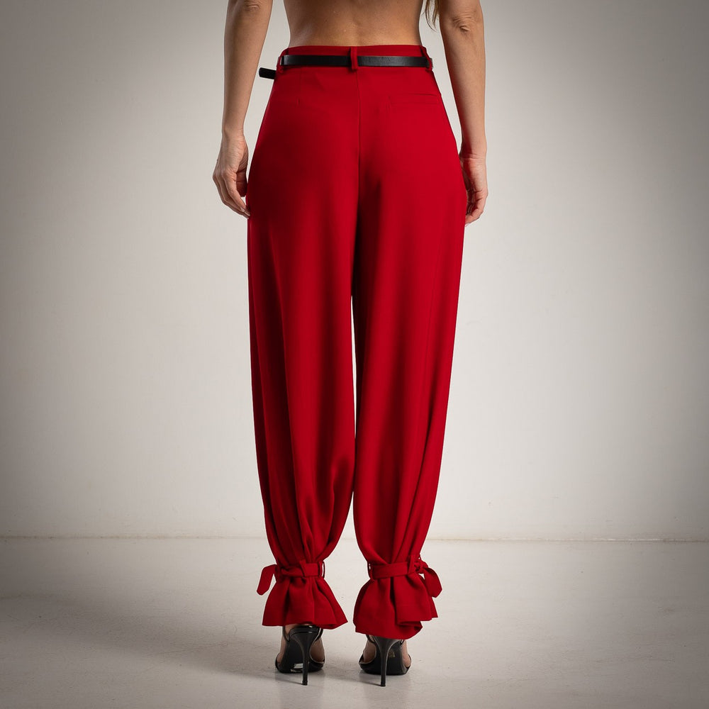 Red tapered pants back view with ankle ties MARIΓIOÚ
