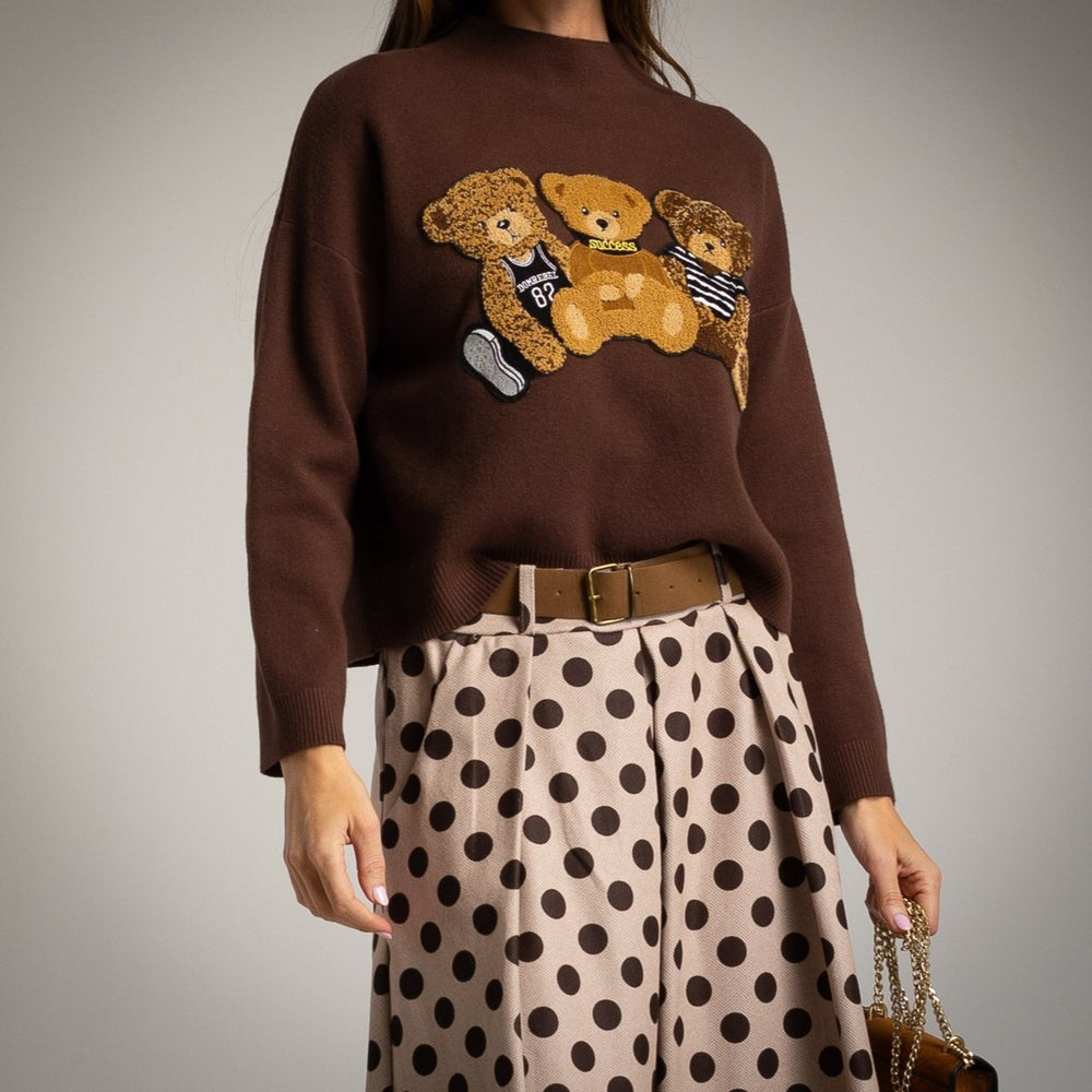 Three bears knit sweater in brown by MARIΓIOÚ with embroidered bear motif