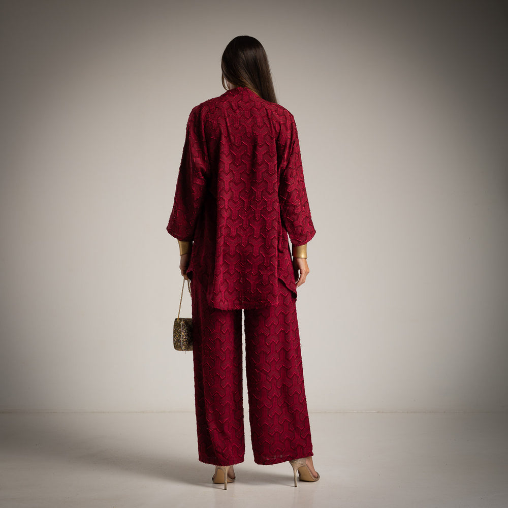 MARIΓIOÚ two-piece set Granate red back view – Autumn fashion 2025