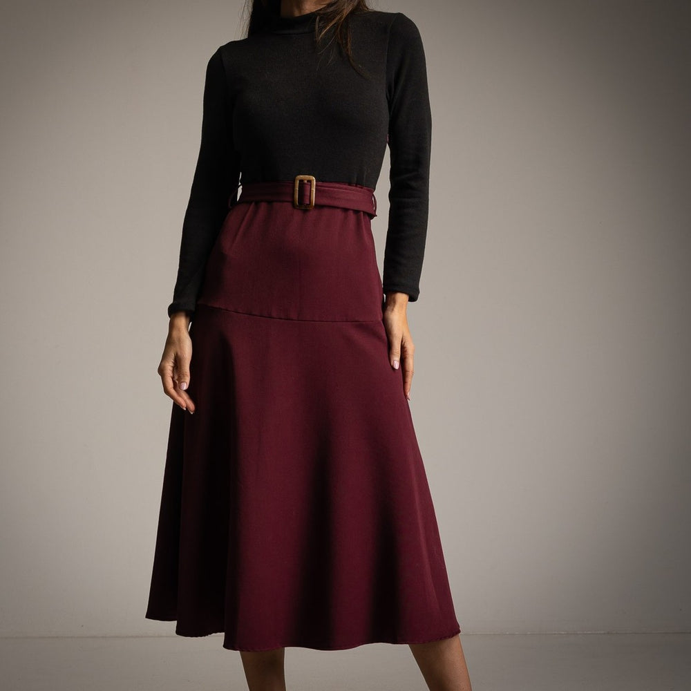 marigiou two tone knit midi dress bordeaux close up