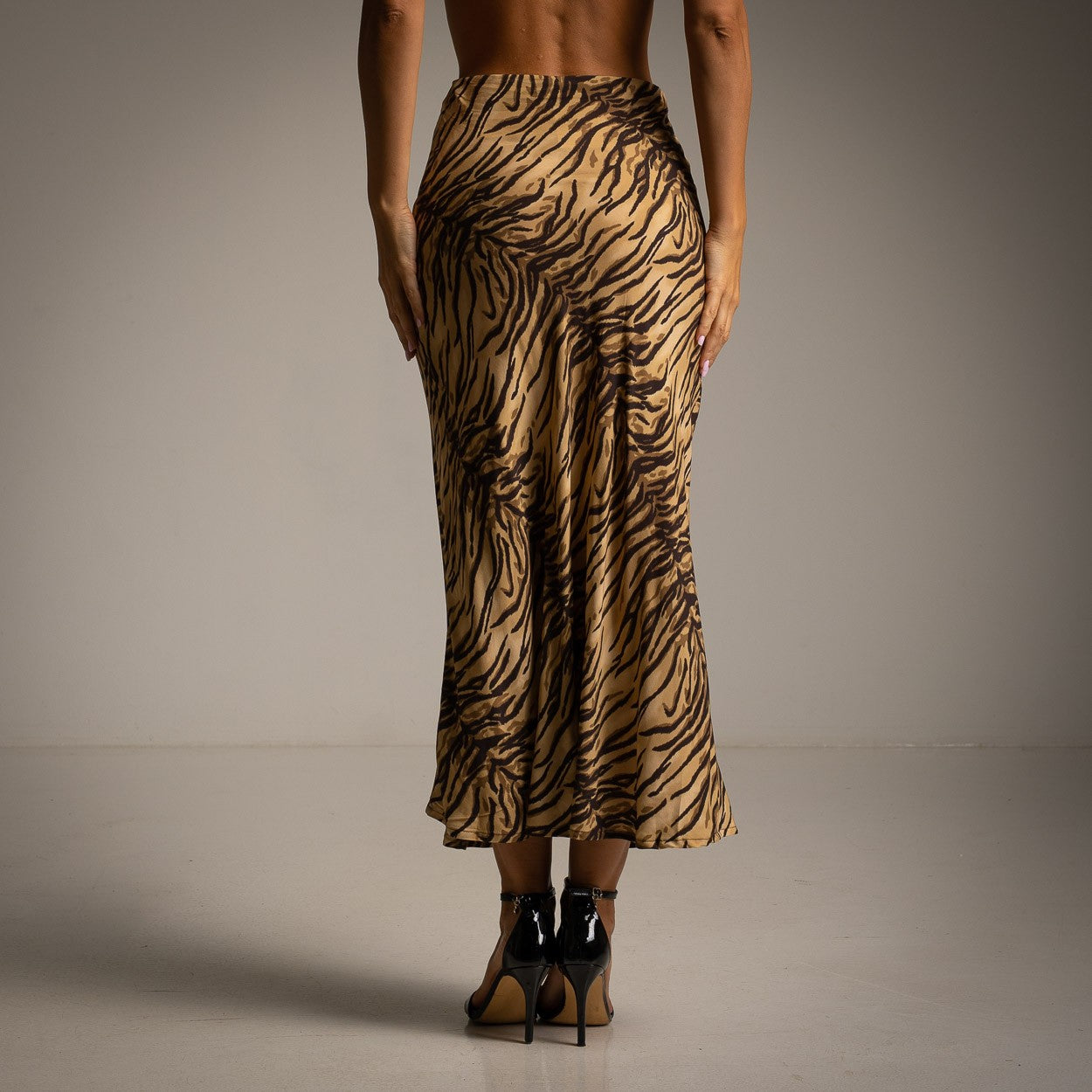 marigiou zebra print satin midi skirt beige back view