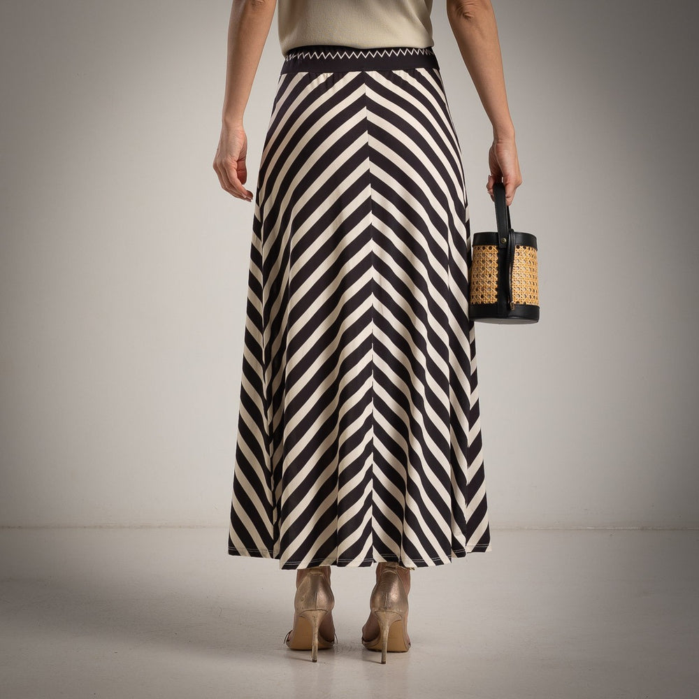 zig zag midi skirt back view high waist flowing sand black marigiou