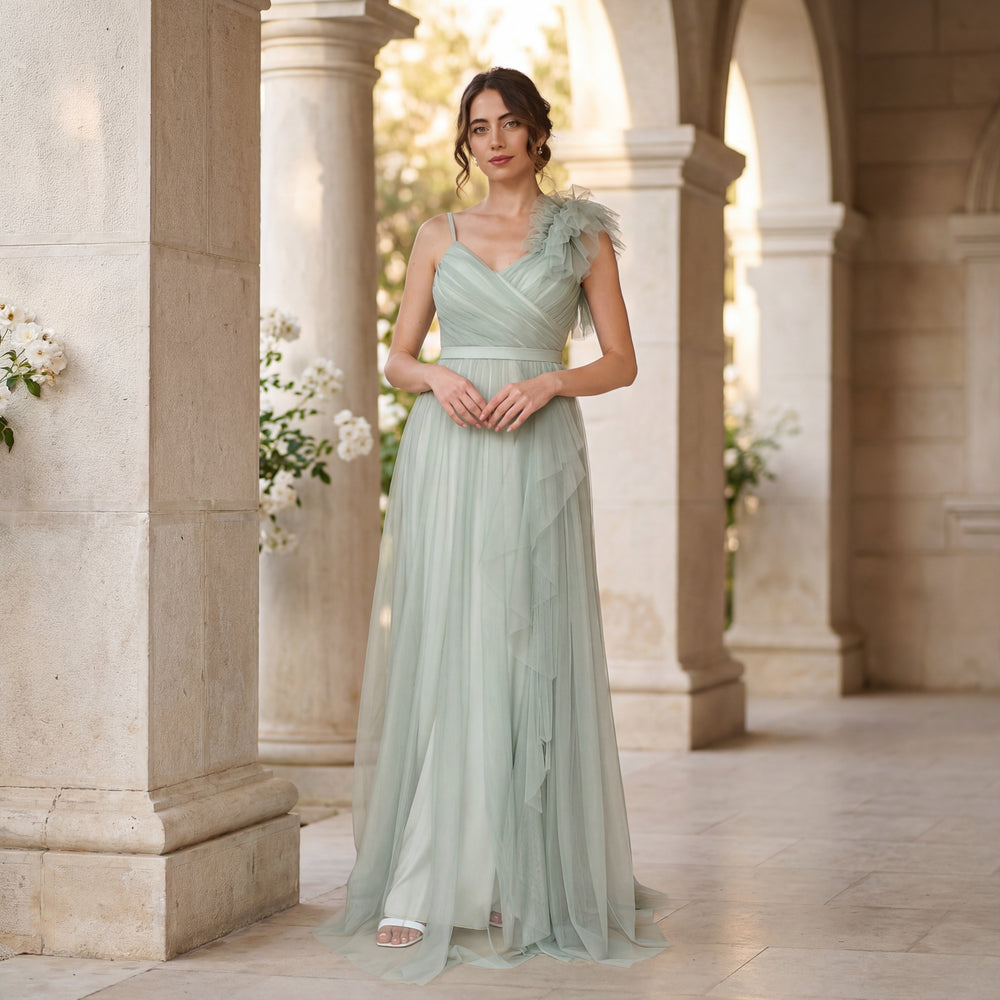 Full body look of mint formal dress for wedding guests – MARIΓIOÚ