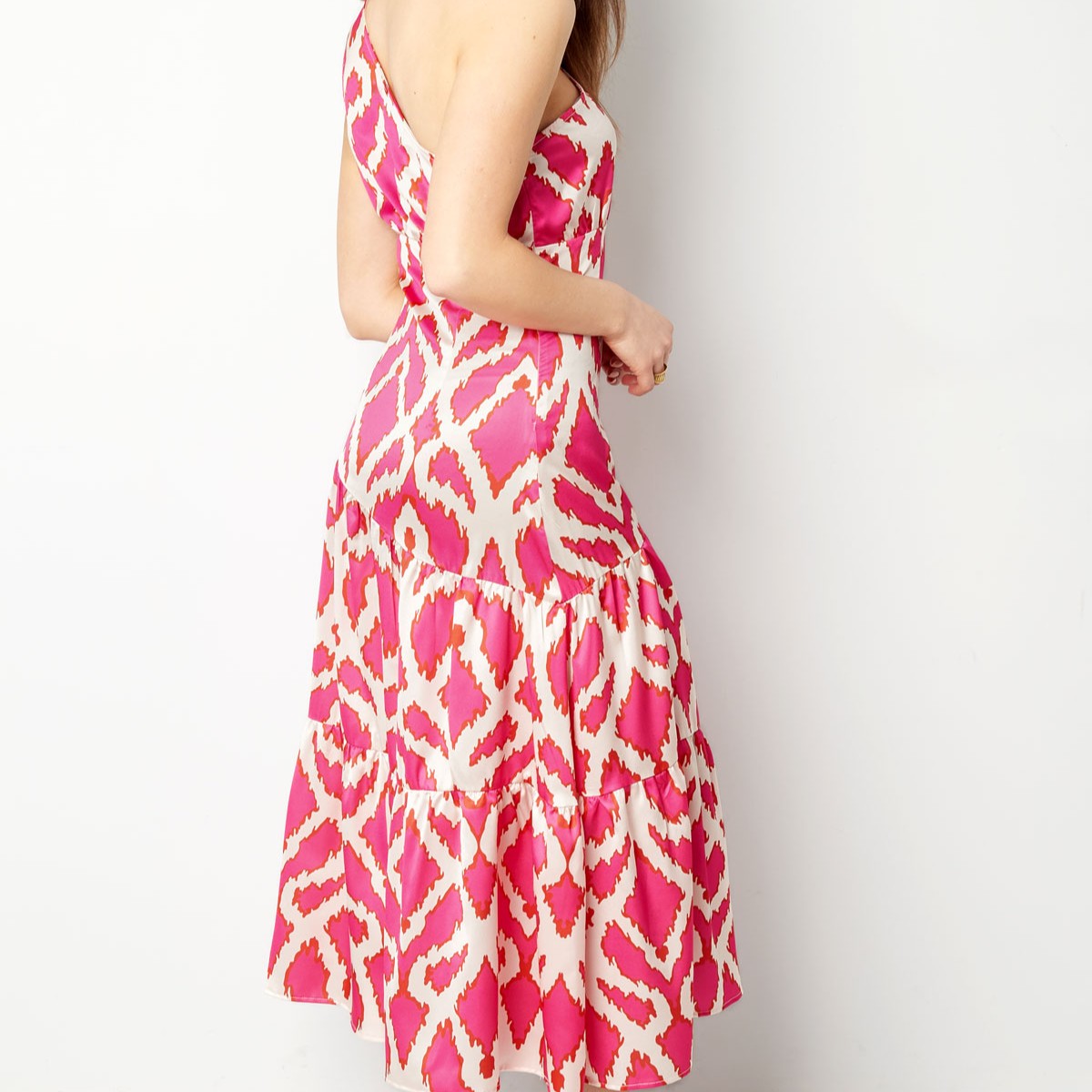 One-shoulder midi dress with geometric Pink Orchid print isolated side view